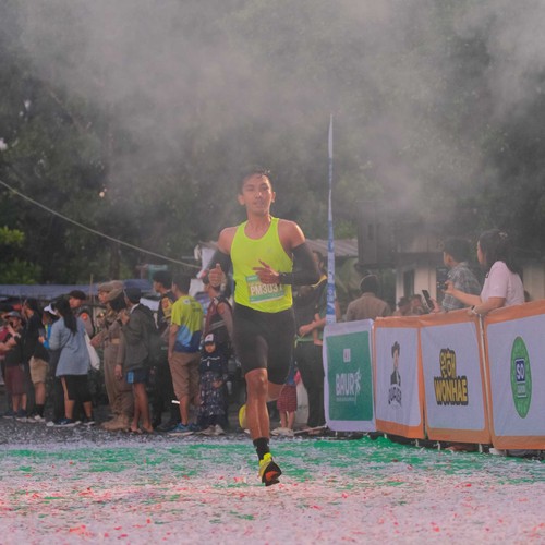 Race photo from BAUR RUN 2025