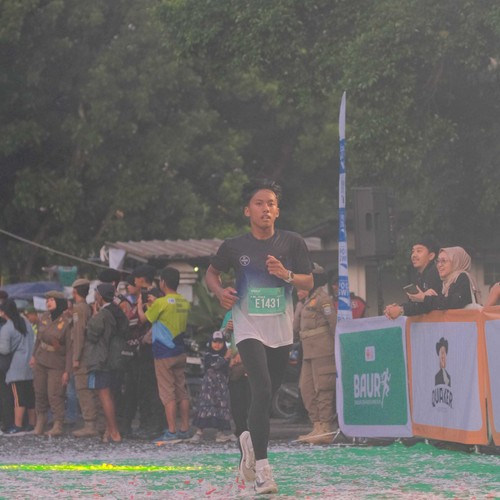 Race photo from BAUR RUN 2025