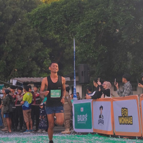 Race photo from BAUR RUN 2025