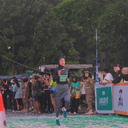 Race photo from BAUR RUN 2025