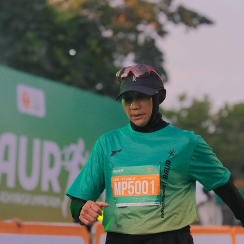 Race photo from BAUR RUN 2025