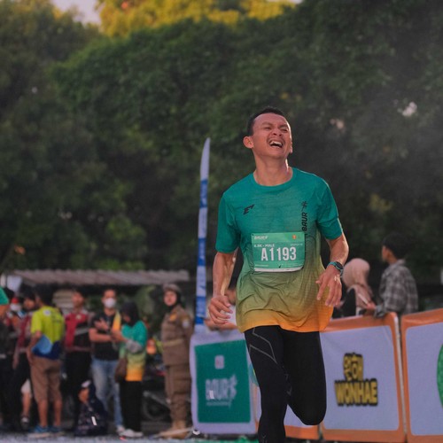Race photo from BAUR RUN 2025