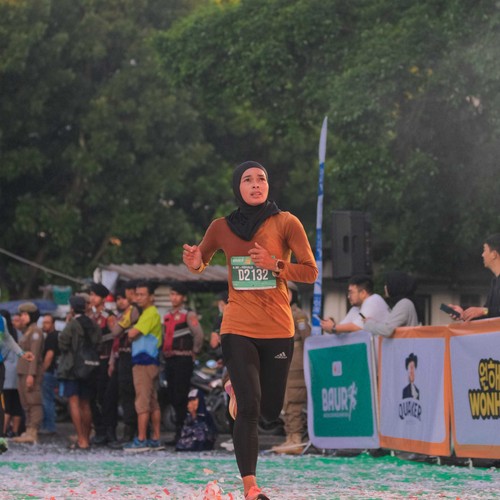 Race photo from BAUR RUN 2025