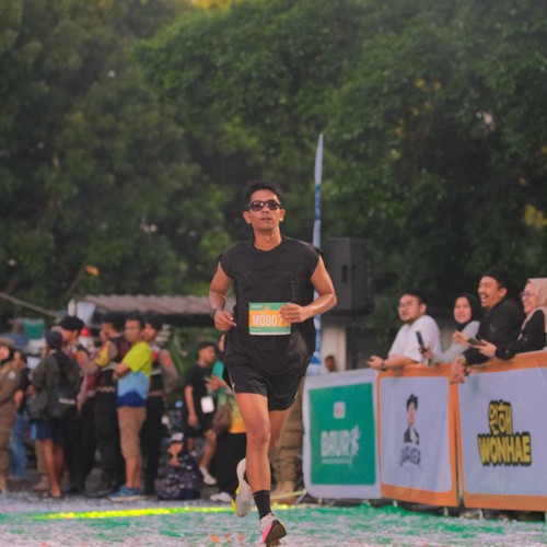 Race photo from BAUR RUN 2025