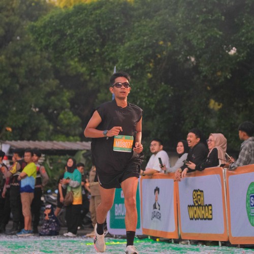 Race photo from BAUR RUN 2025