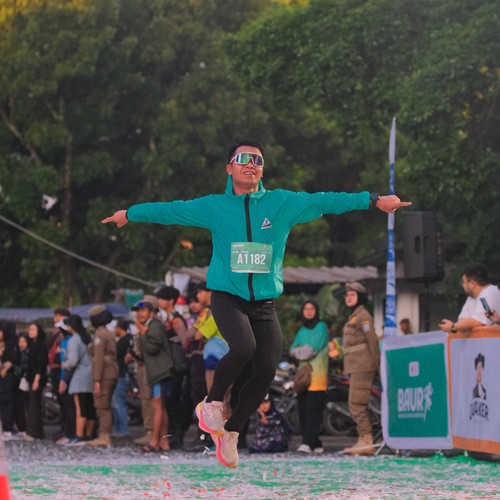 Race photo from BAUR RUN 2025