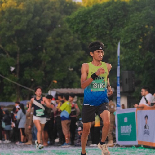 Race photo from BAUR RUN 2025