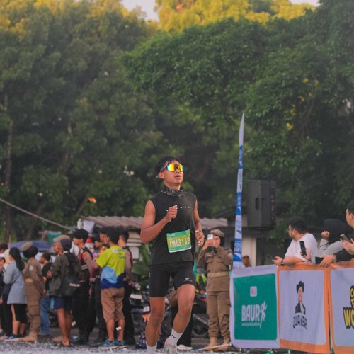 Race photo from BAUR RUN 2025