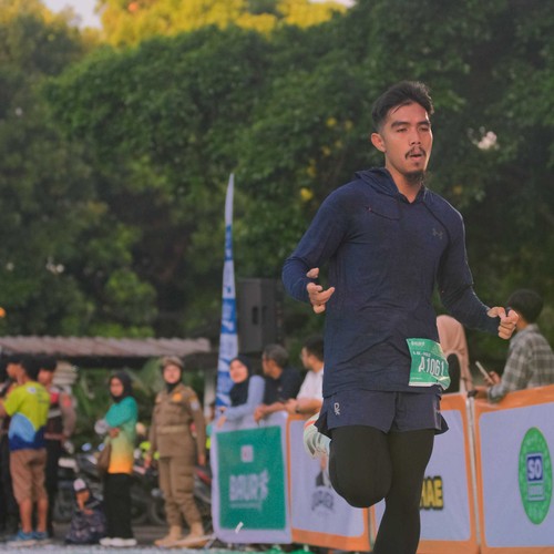 Race photo from BAUR RUN 2025