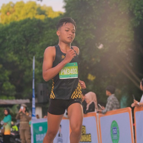 Race photo from BAUR RUN 2025