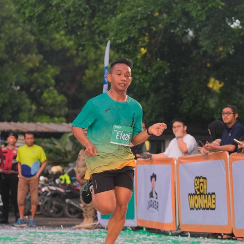 Race photo from BAUR RUN 2025