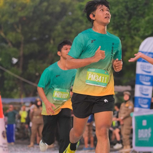 Race photo from BAUR RUN 2025