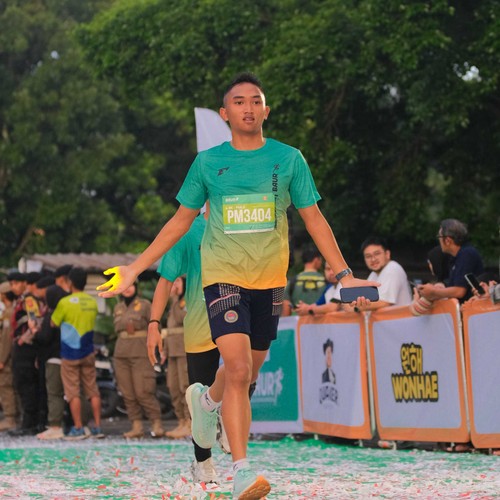 Race photo from BAUR RUN 2025
