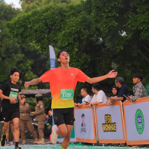 Race photo from BAUR RUN 2025