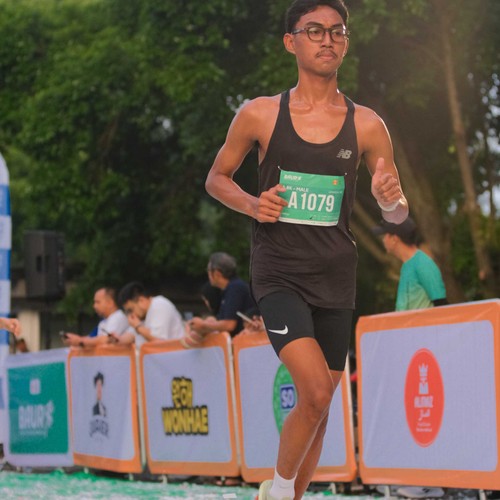 Race photo from BAUR RUN 2025