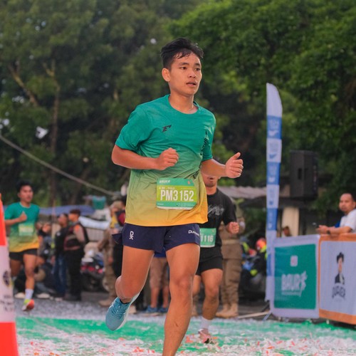 Race photo from BAUR RUN 2025
