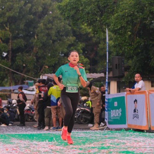 Race photo from BAUR RUN 2025