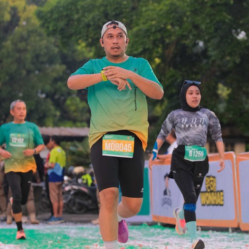 Race photo from BAUR RUN 2025