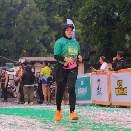 Race photo from BAUR RUN 2025