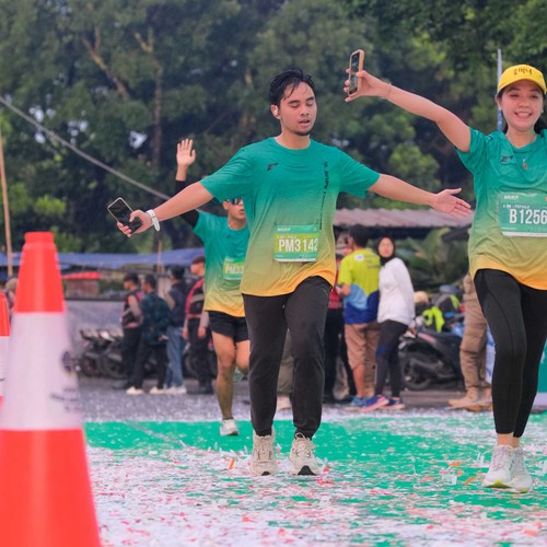 Race photo from BAUR RUN 2025