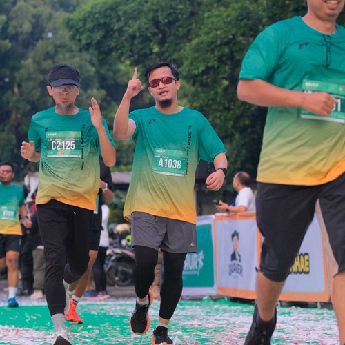Race photo from BAUR RUN 2025