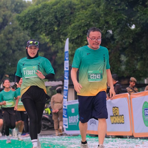 Race photo from BAUR RUN 2025