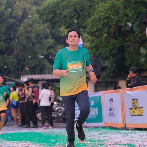 Race photo from BAUR RUN 2025
