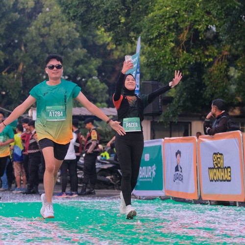 Race photo from BAUR RUN 2025