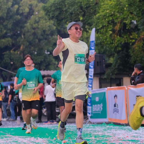 Race photo from BAUR RUN 2025