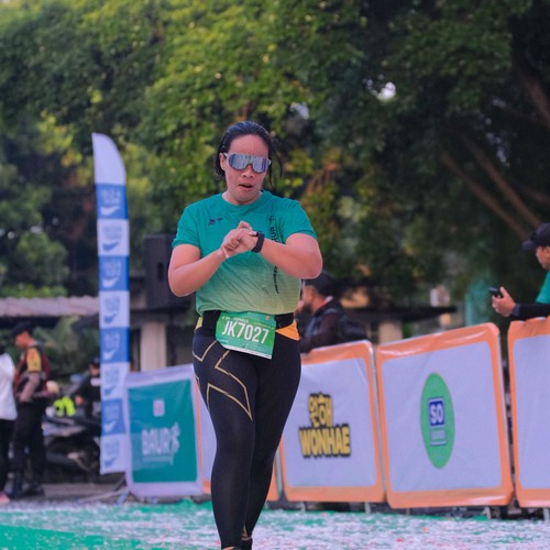 Race photo from BAUR RUN 2025
