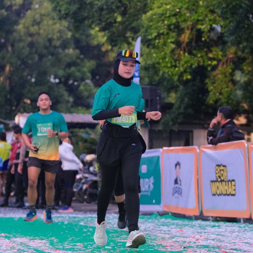 Race photo from BAUR RUN 2025