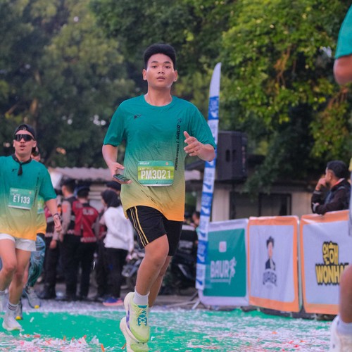 Race photo from BAUR RUN 2025