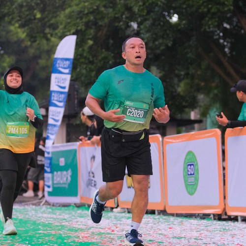 Race photo from BAUR RUN 2025