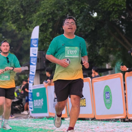 Race photo from BAUR RUN 2025