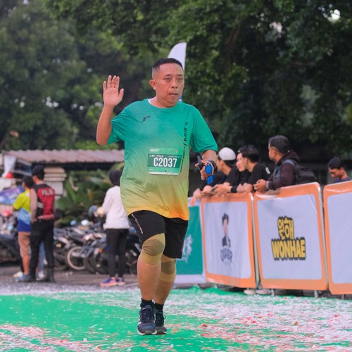 Race photo from BAUR RUN 2025