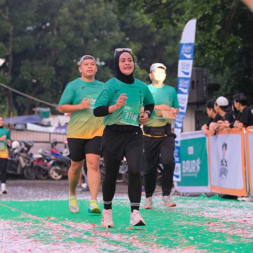 Race photo from BAUR RUN 2025