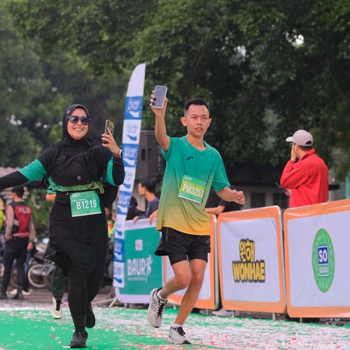 Race photo from BAUR RUN 2025