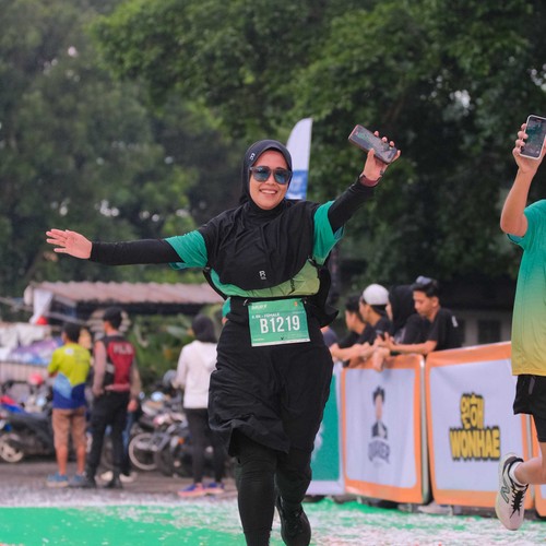 Race photo from BAUR RUN 2025