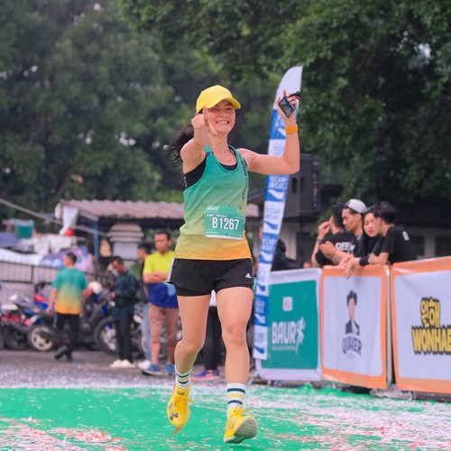 Race photo from BAUR RUN 2025