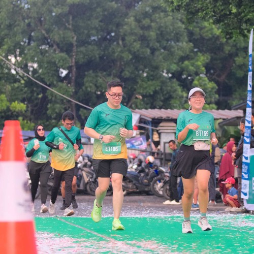 Race photo from BAUR RUN 2025