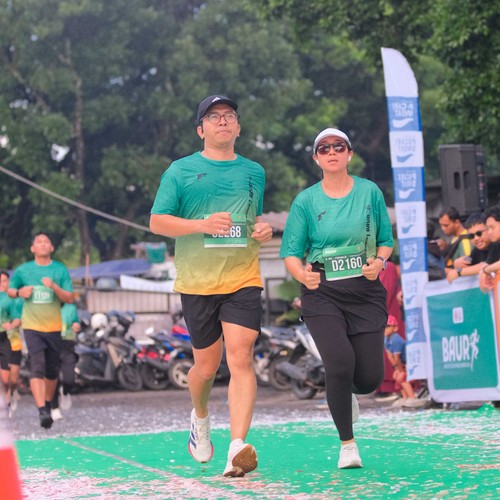 Race photo from BAUR RUN 2025