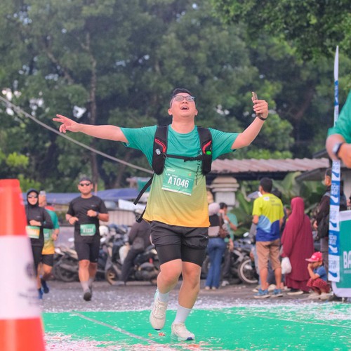 Race photo from BAUR RUN 2025