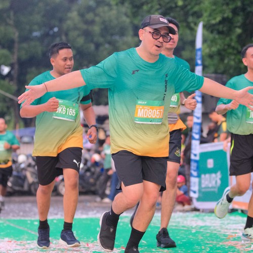 Race photo from BAUR RUN 2025