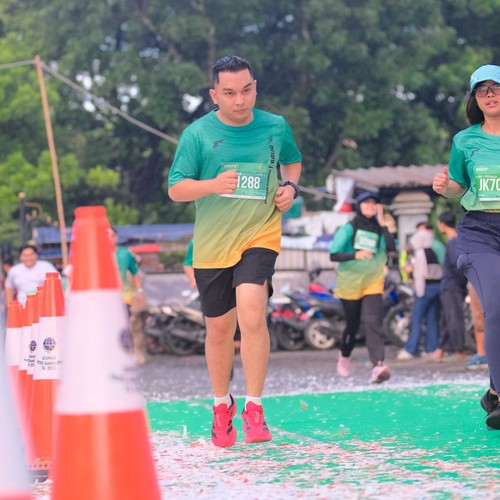 Race photo from BAUR RUN 2025