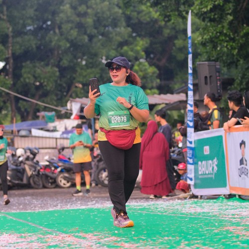Race photo from BAUR RUN 2025