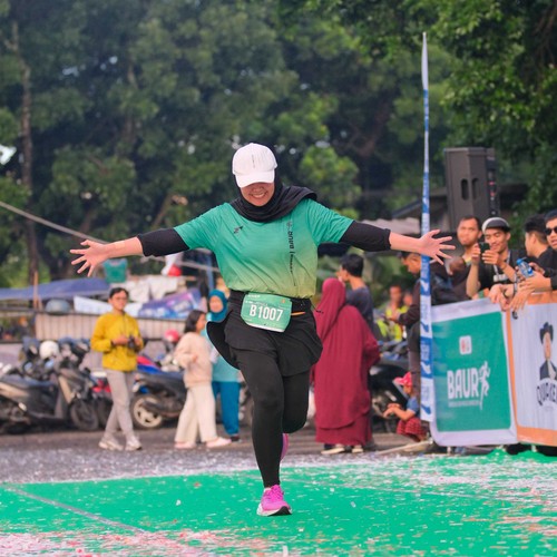 Race photo from BAUR RUN 2025