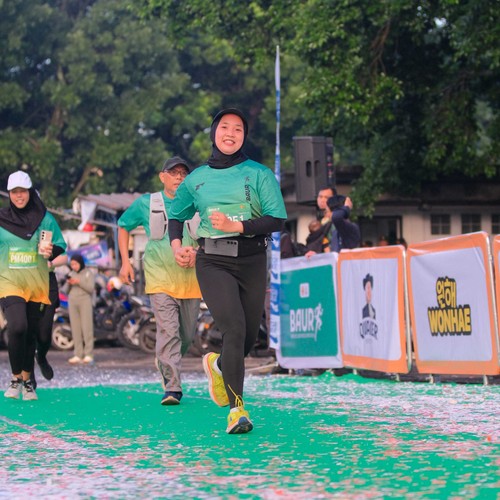 Race photo from BAUR RUN 2025