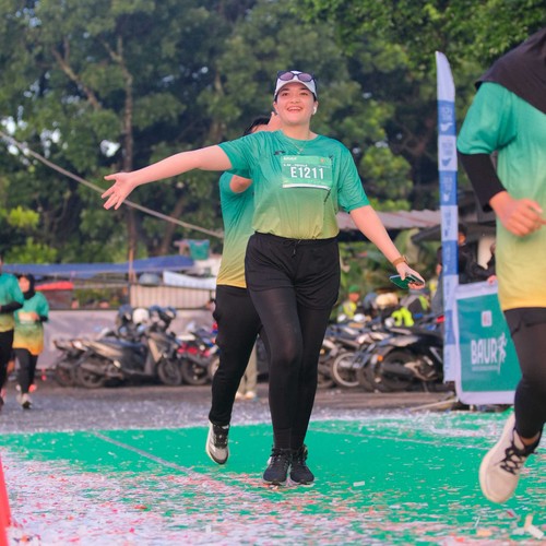 Race photo from BAUR RUN 2025