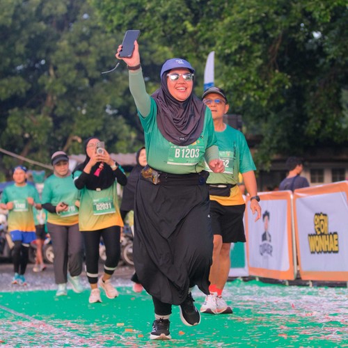 Race photo from BAUR RUN 2025