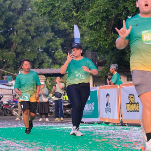 Race photo from BAUR RUN 2025